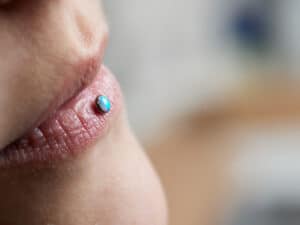 labret piercing sizes